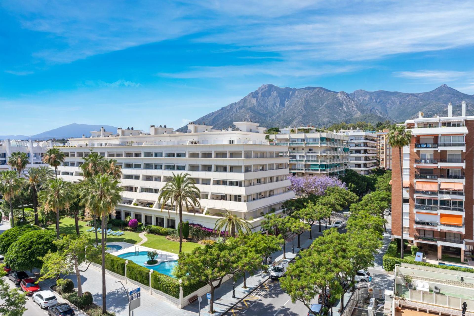 Beach Front Apartment With Pool Marbella Bagian luar foto