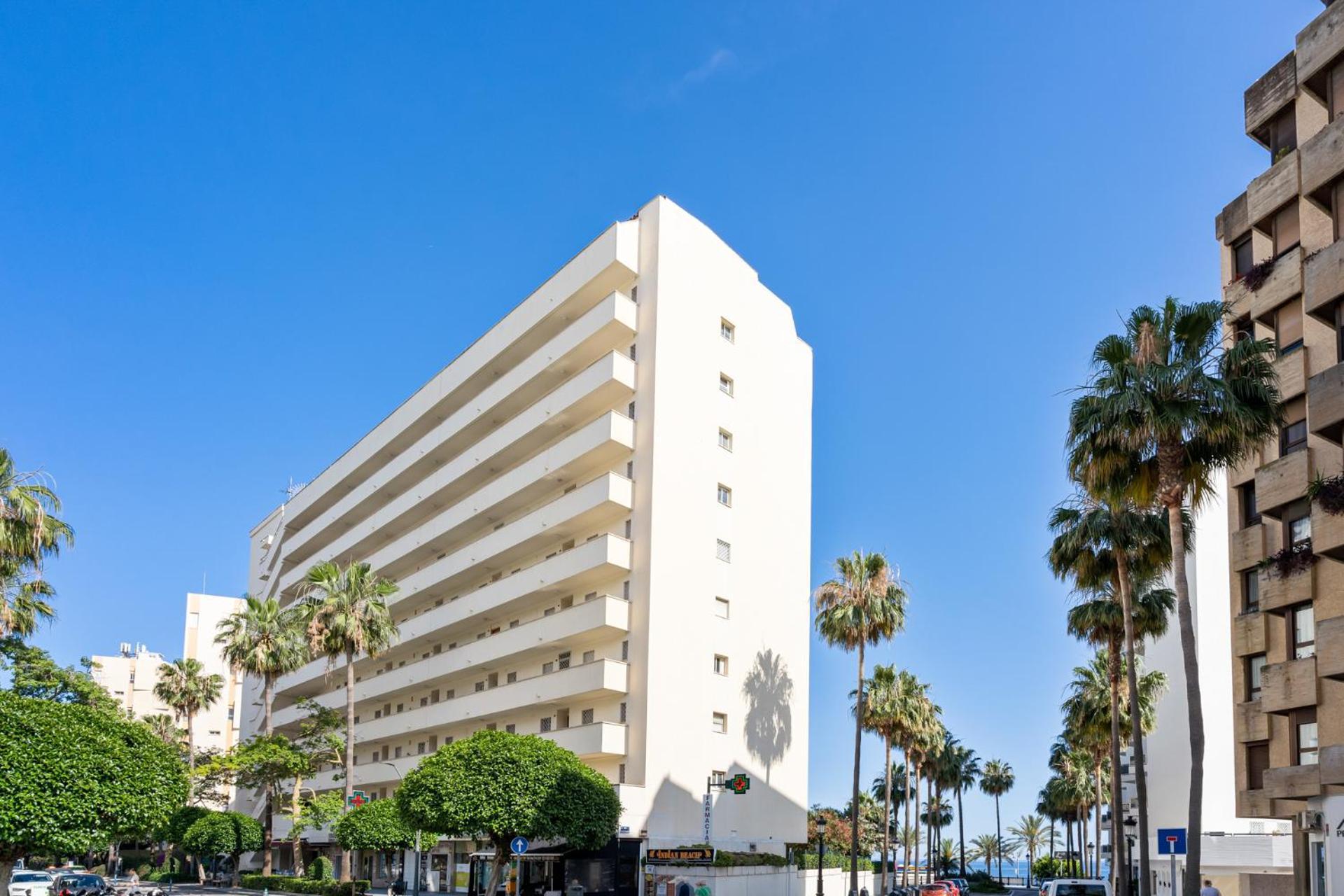 Beach Front Apartment With Pool Marbella Bagian luar foto